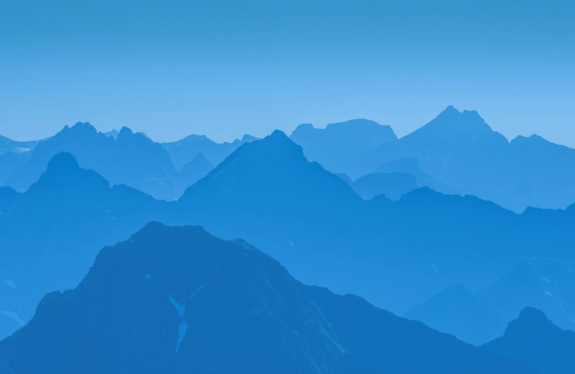 Langt bortenfor fjell og daler
