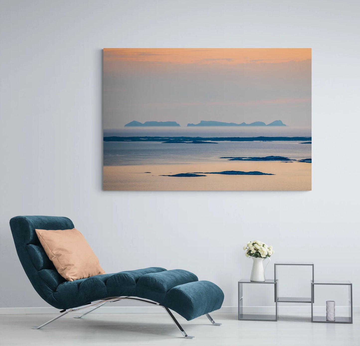 Værøy i det fjerne